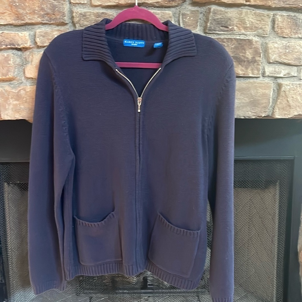 Karen Scott Sport navy blue sweaters with front pockets. Size is XL